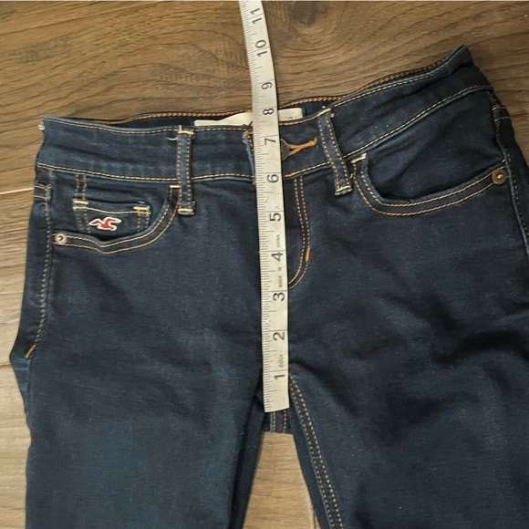 Hollister Jeans - Picture 6 of 11